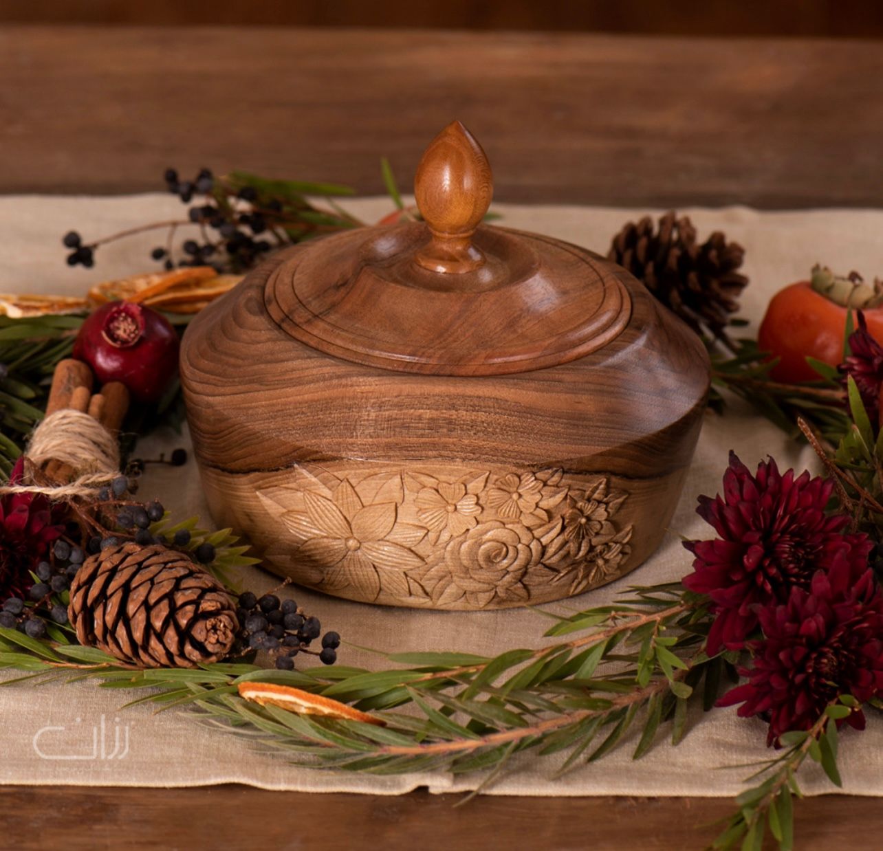 شکلات‌ خوری — عکس ۲